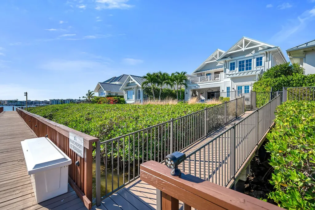 185 15th Street S Naples FL 34102