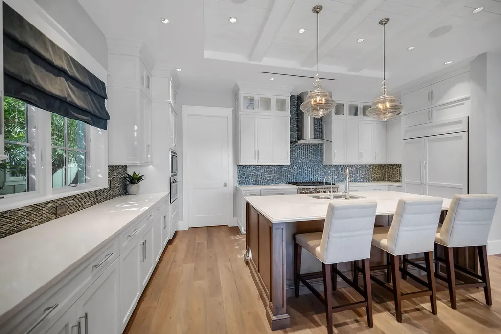 185 15th Street S Naples FL 34102