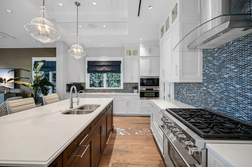 185 15th Street S Naples FL 34102