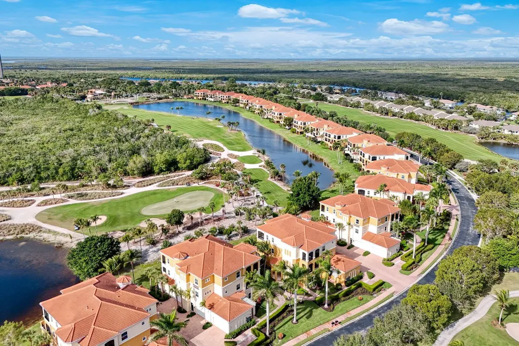 1486 Borghese Lane Naples FL 34114