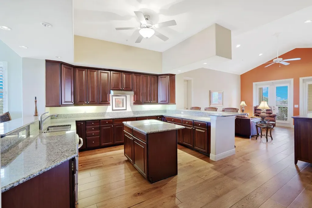 1486 Borghese Lane Naples FL 34114