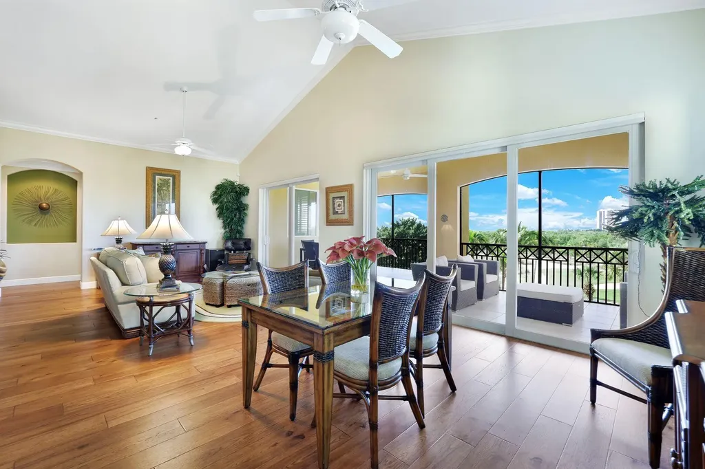 1486 Borghese Lane Naples FL 34114