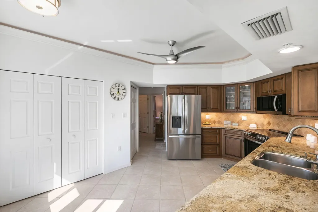 907 Panama Court Marco Island FL 34145