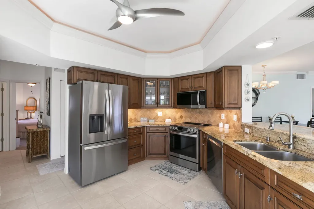 907 Panama Court Marco Island FL 34145