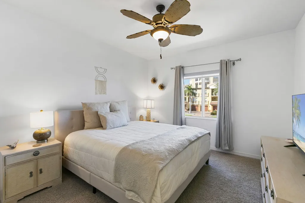 907 Panama Court Marco Island FL 34145