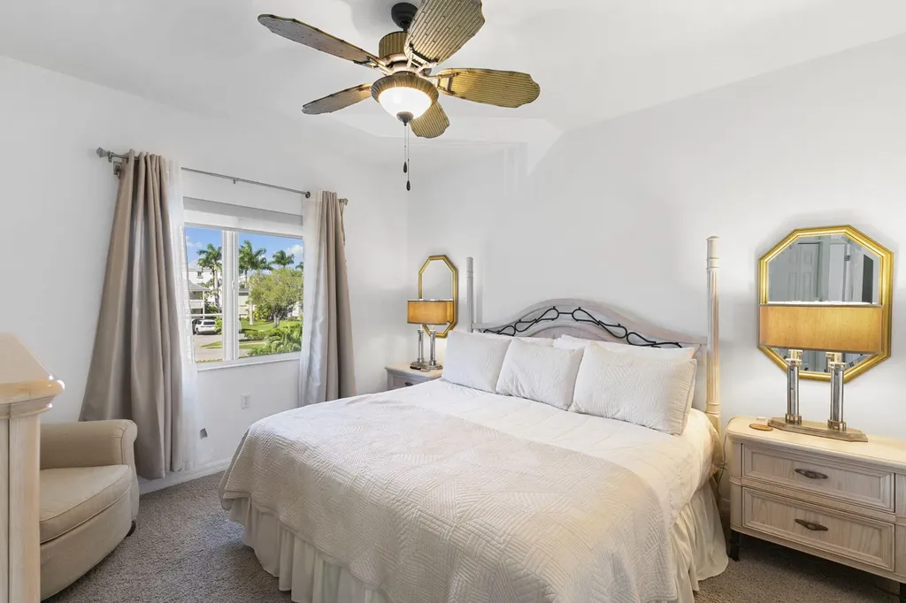 907 Panama Court Marco Island FL 34145