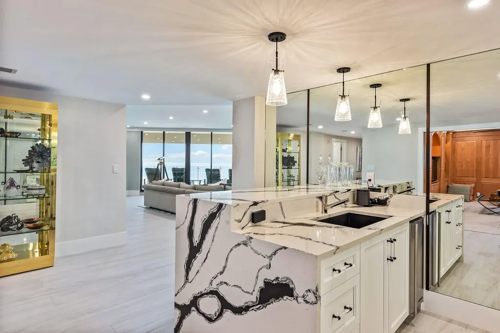 176 S Collier Marco Island FL 34145