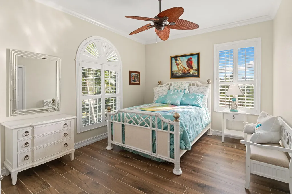 418 Panay Avenue Naples FL 34113