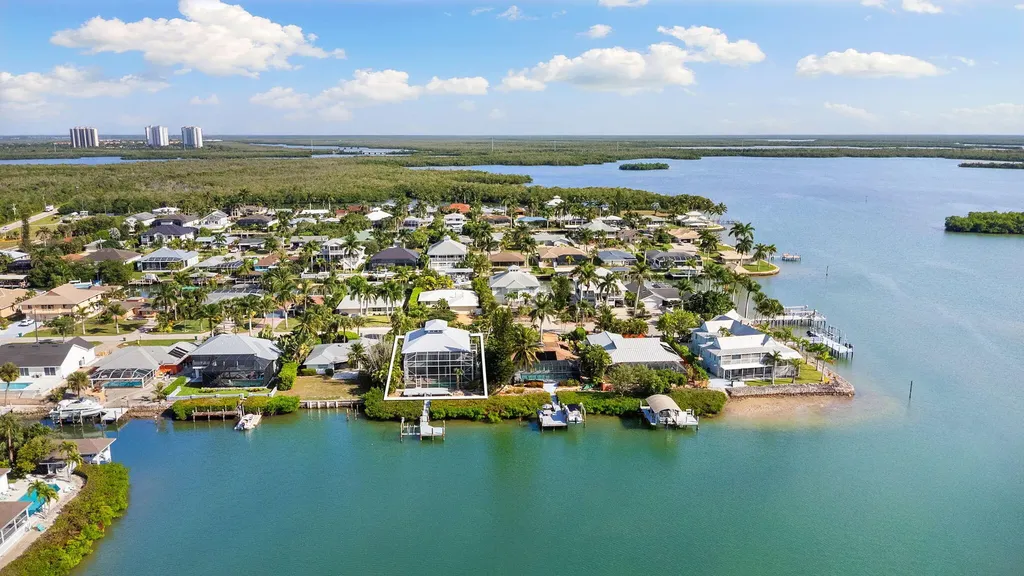 418 Panay Avenue Naples FL 34113