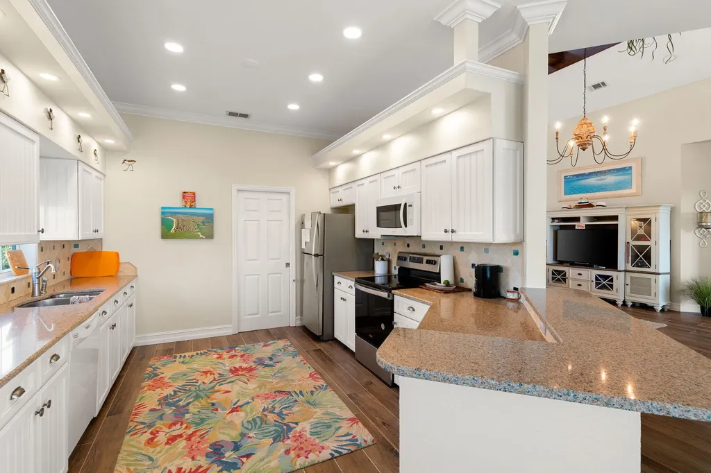 418 Panay Avenue Naples FL 34113