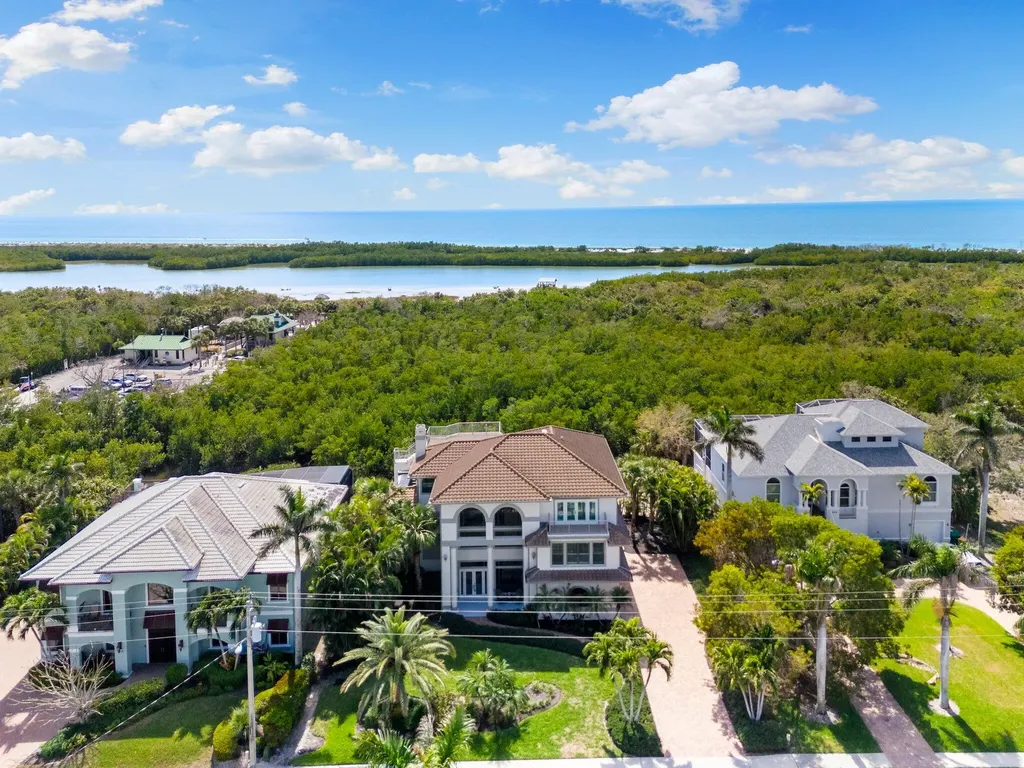 516 Spinnaker Drive Marco Island FL 34145