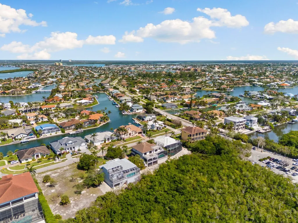 516 Spinnaker Drive Marco Island FL 34145