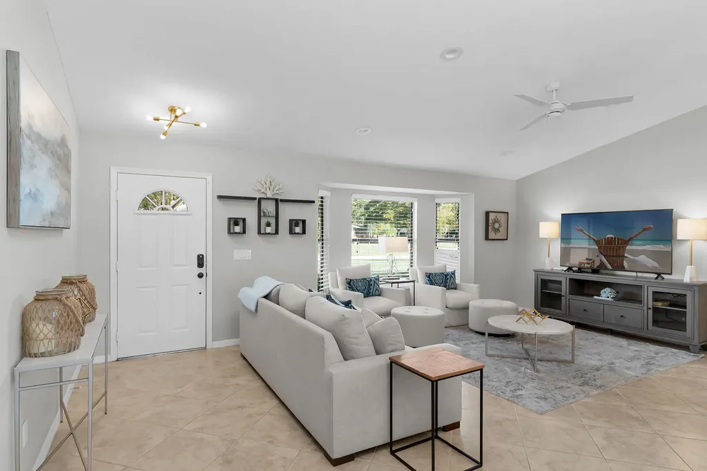 186 Wickliffe Drive Naples FL 34110