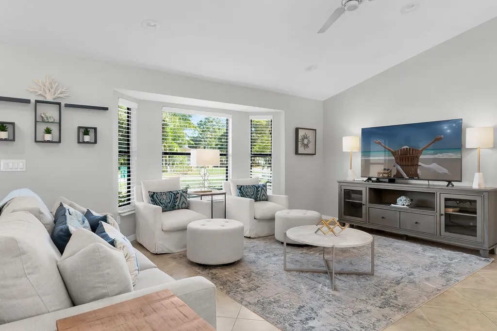 186 Wickliffe Drive Naples FL 34110