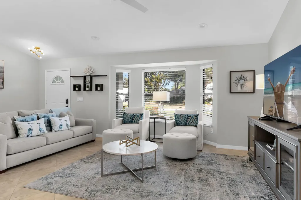 186 Wickliffe Drive Naples FL 34110