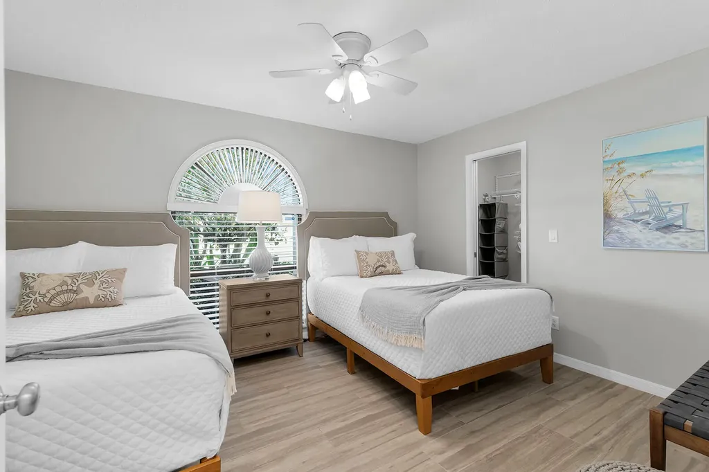 186 Wickliffe Drive Naples FL 34110