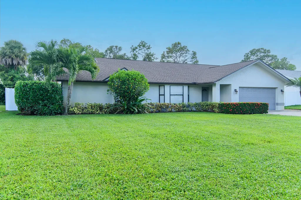 186 Wickliffe Drive Naples FL 34110
