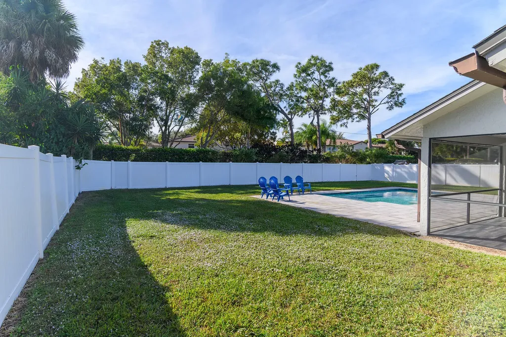 186 Wickliffe Drive Naples FL 34110