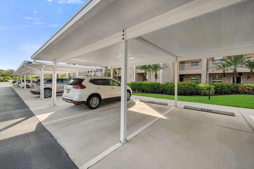 2740 Cypress Trace Circle Naples FL 34119