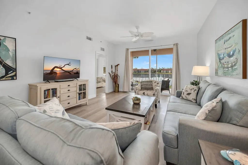 2740 Cypress Trace Circle Naples FL 34119