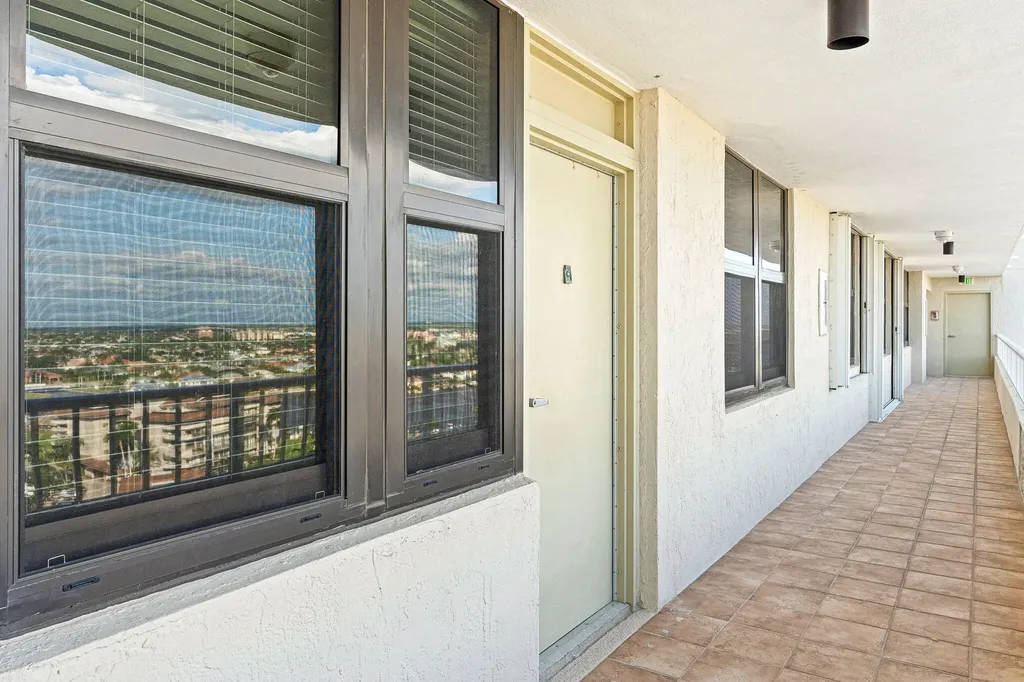 260 Seaview Court Marco Island FL 34145