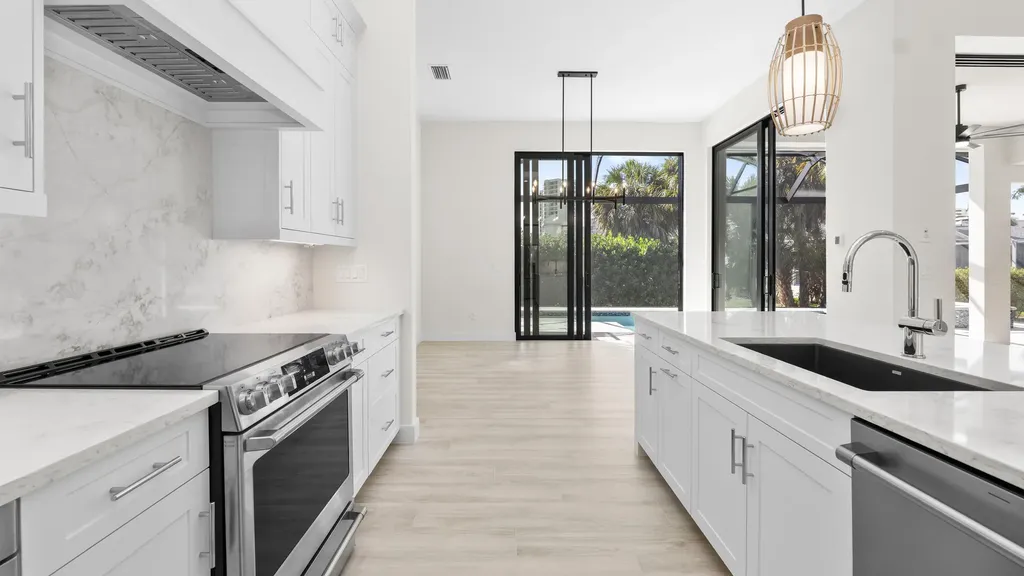 872 Swan Drive Marco Island FL 34145