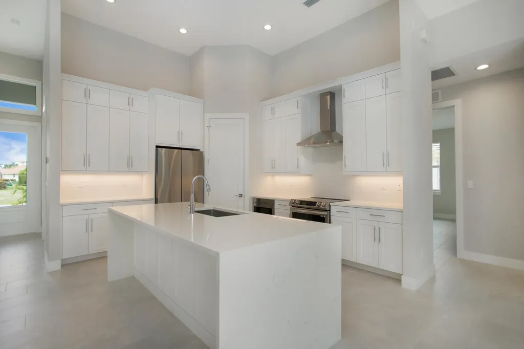 872 Swan Drive Marco Island FL 34145