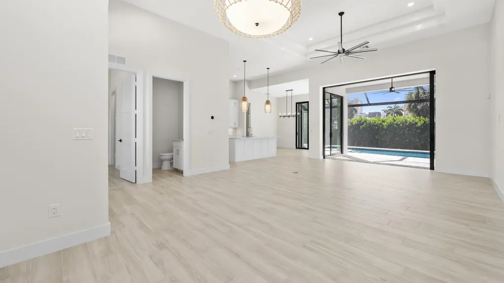 872 Swan Drive Marco Island FL 34145