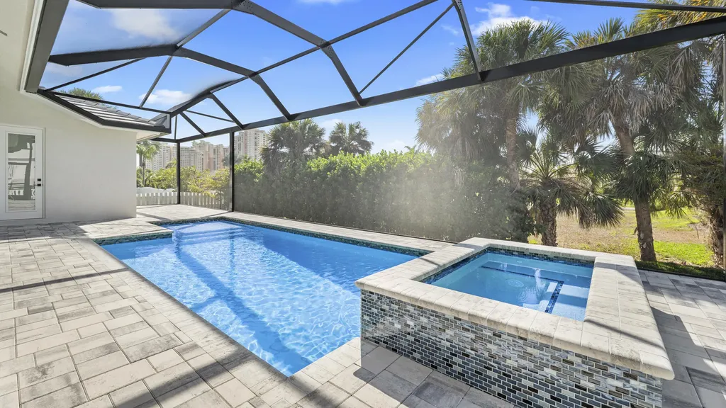 872 Swan Drive Marco Island FL 34145