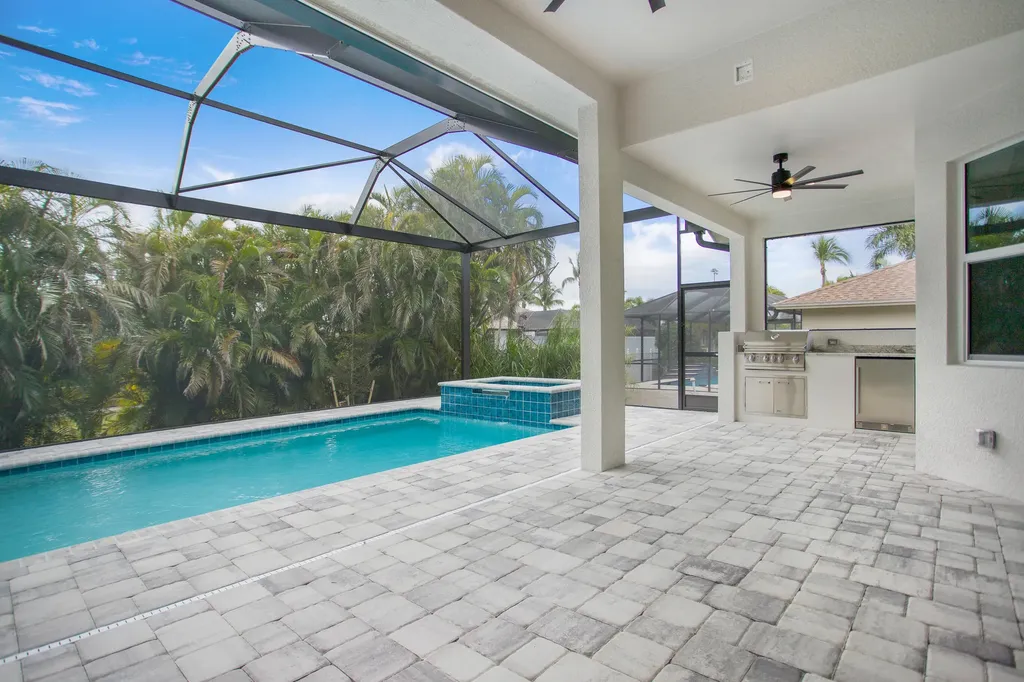 872 Swan Drive Marco Island FL 34145