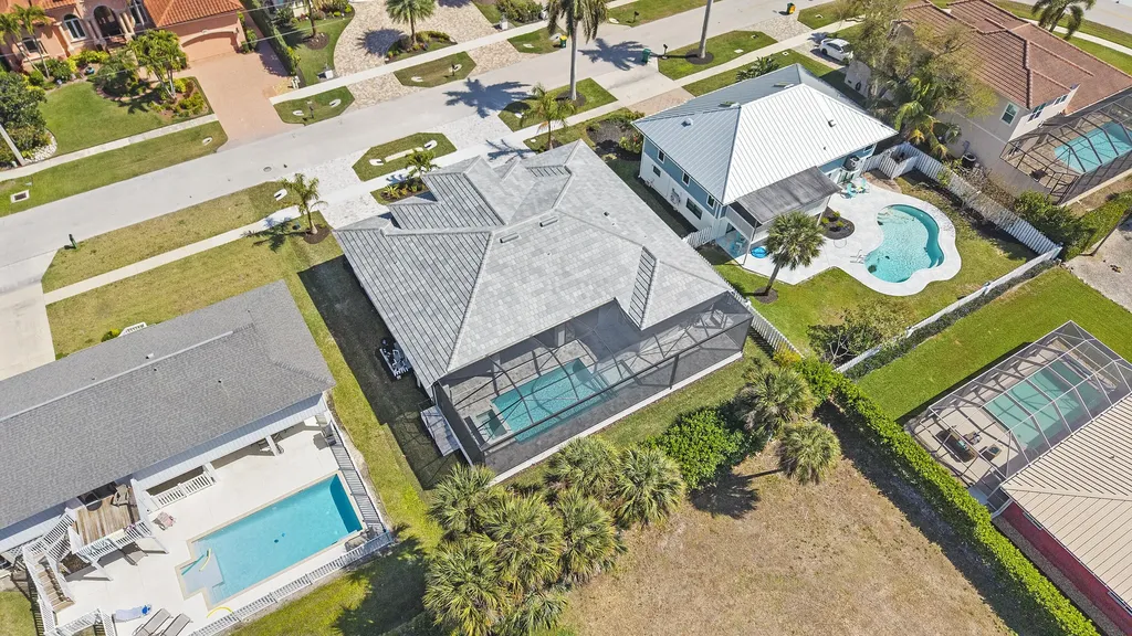 872 Swan Drive Marco Island FL 34145