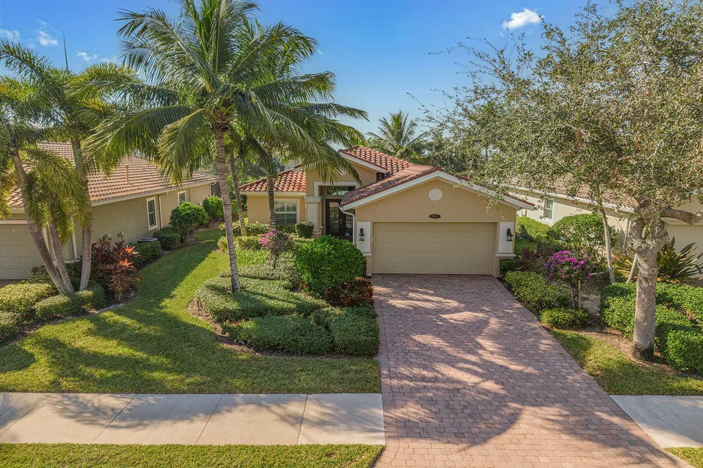 9197 Campanile Circle Naples FL 34114