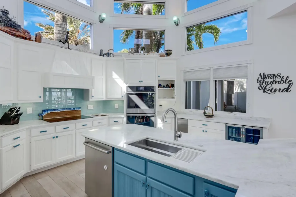 831 Caxambas Drive Marco Island FL 34145