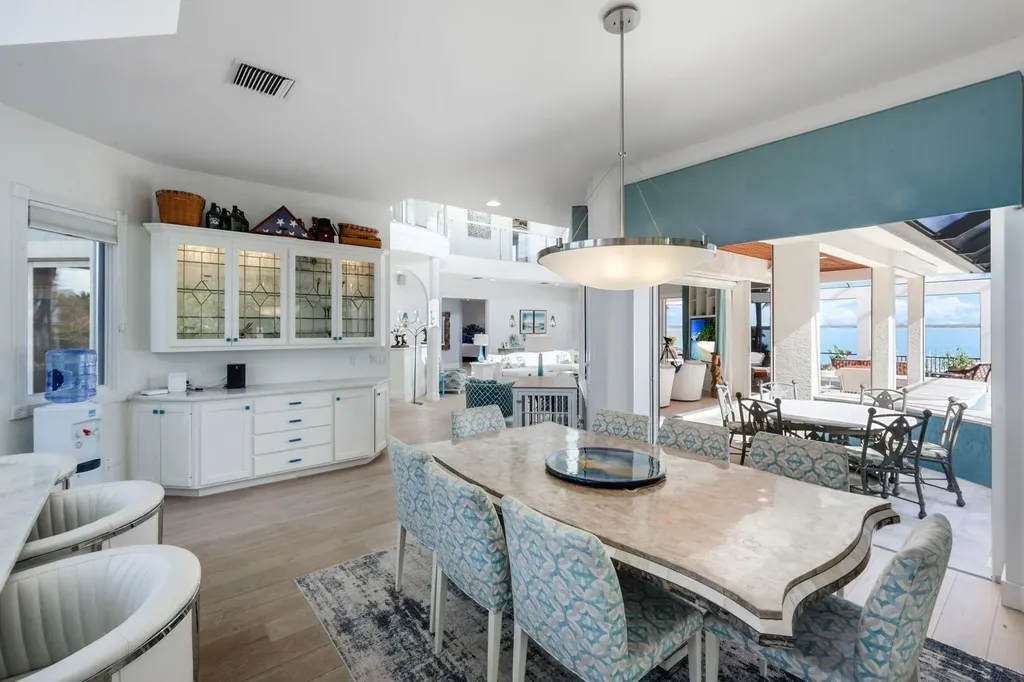 831 Caxambas Drive Marco Island FL 34145