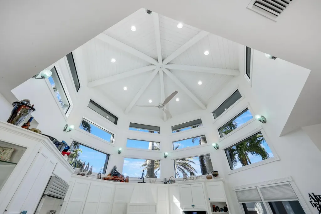 831 Caxambas Drive Marco Island FL 34145