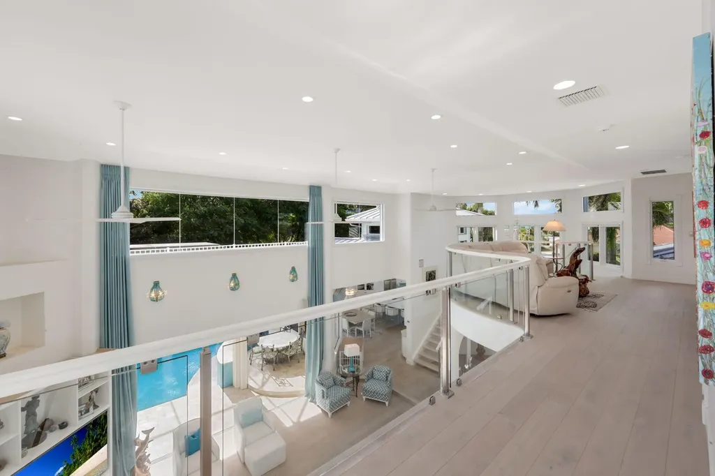 831 Caxambas Drive Marco Island FL 34145