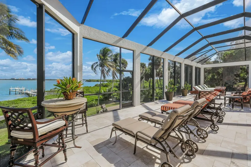 831 Caxambas Drive Marco Island FL 34145