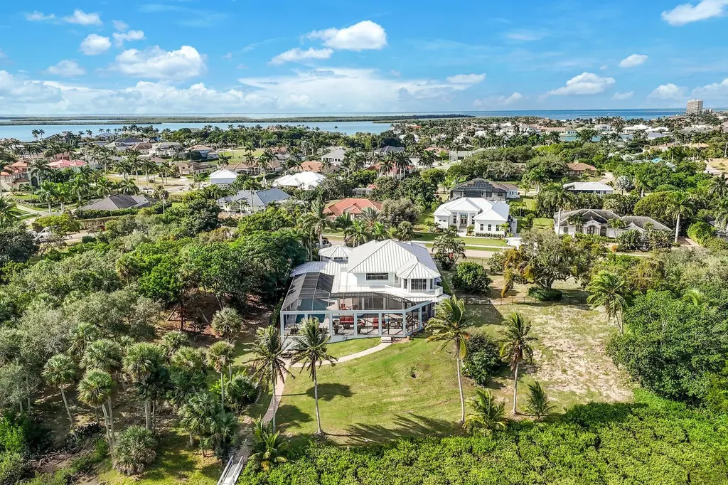 831 Caxambas Drive Marco Island FL 34145