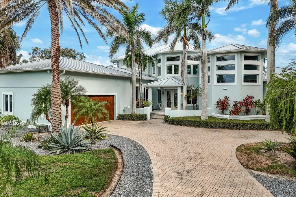 831 Caxambas Drive Marco Island FL 34145