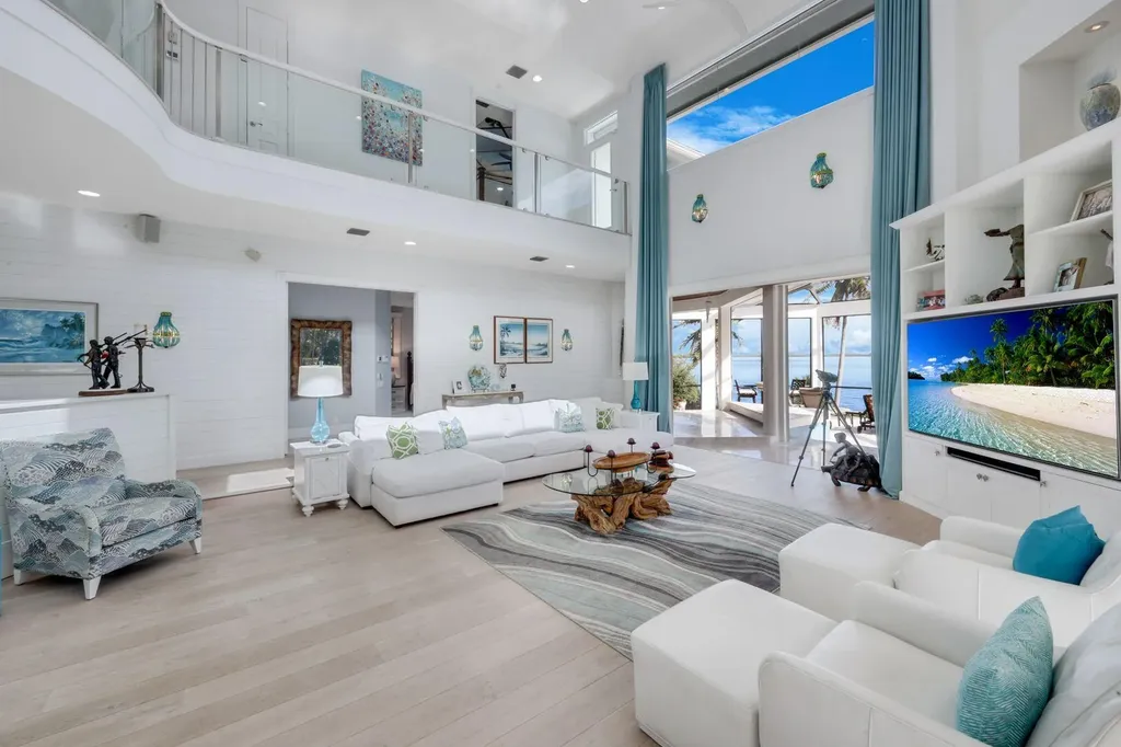 831 Caxambas Drive Marco Island FL 34145