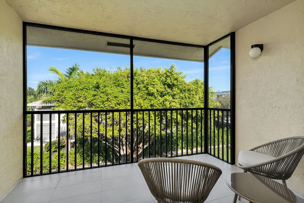 835 W Elkcam Circle Marco Island FL 34145