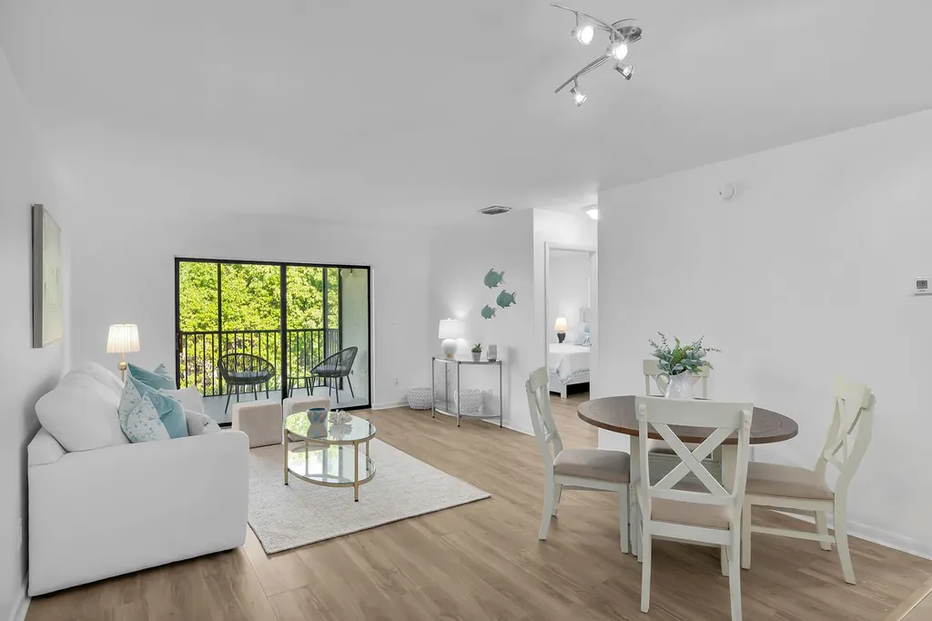 835 W Elkcam Circle Marco Island FL 34145