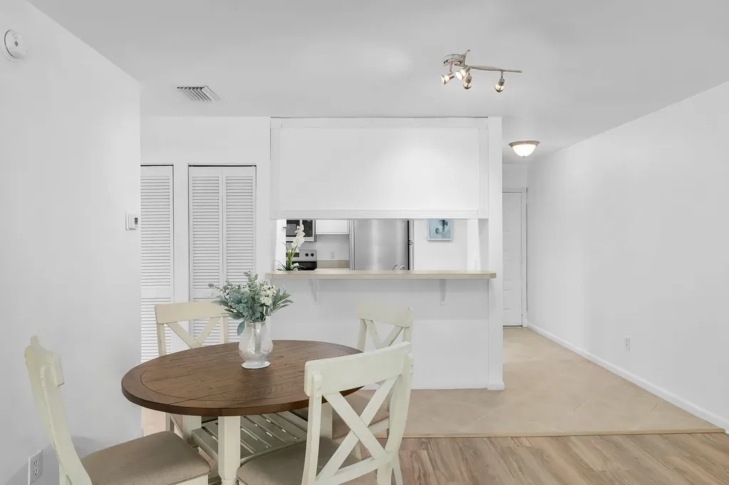 835 W Elkcam Circle Marco Island FL 34145