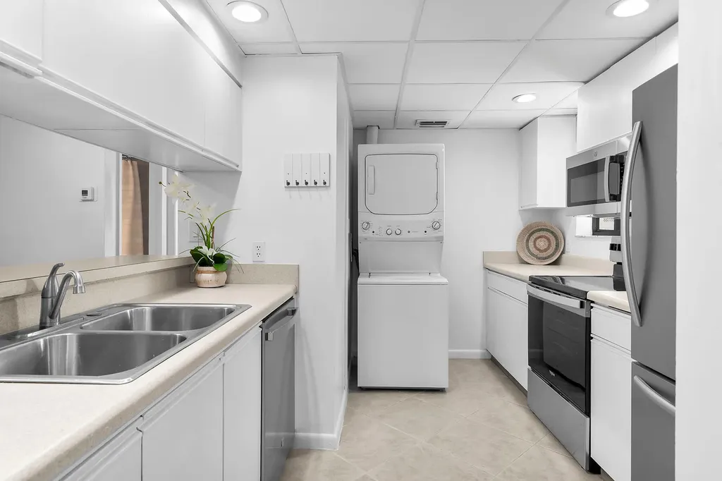 835 W Elkcam Circle Marco Island FL 34145