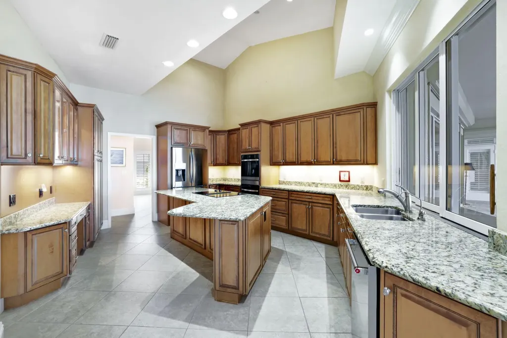 872 S Heathwood Drive Marco Island FL 34145