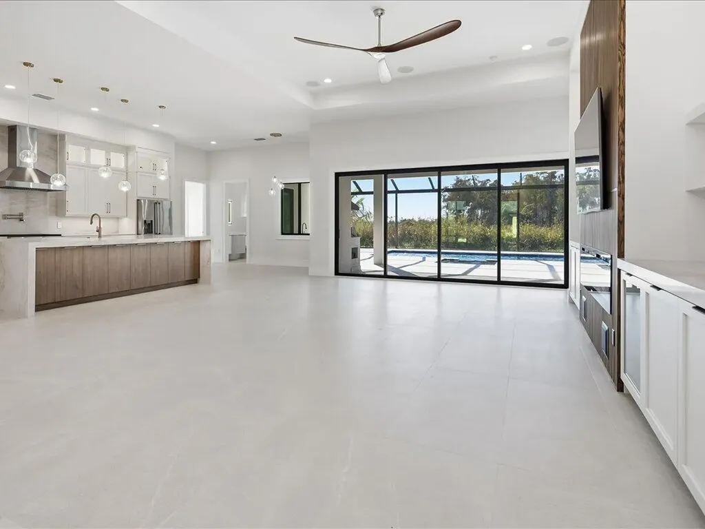 18433 Royal Hammock Boulevard Naples FL 34114