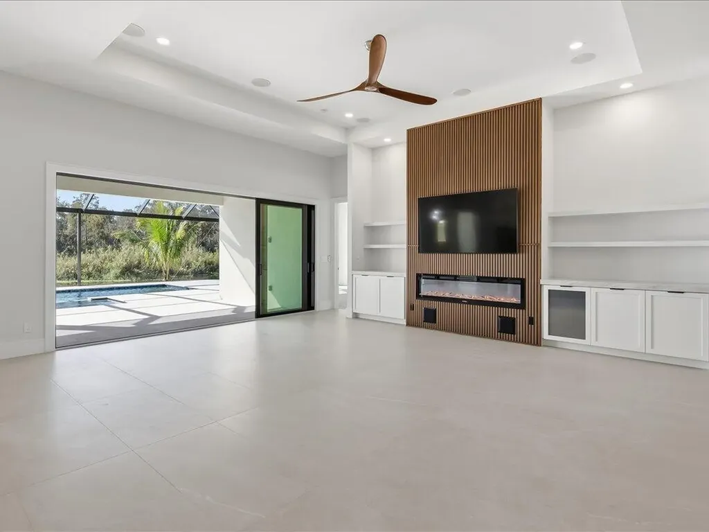 18433 Royal Hammock Boulevard Naples FL 34114