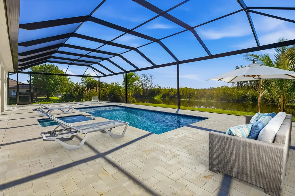 18433 Royal Hammock Boulevard Naples FL 34114