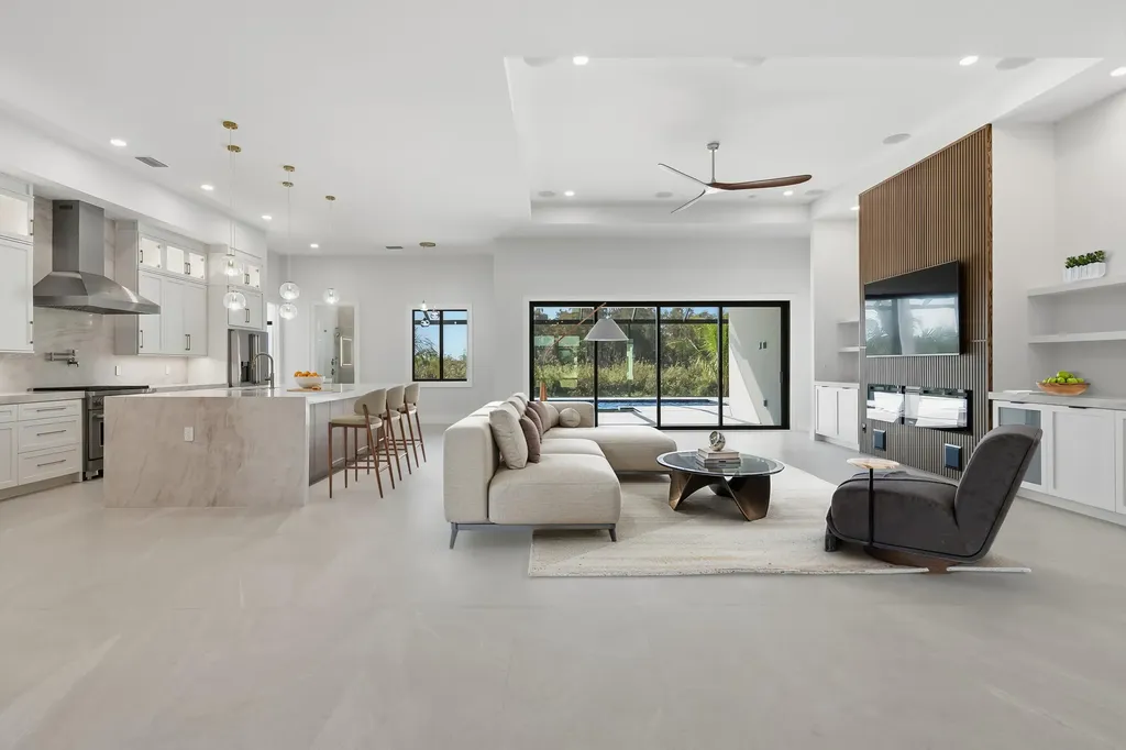 18433 Royal Hammock Boulevard Naples FL 34114