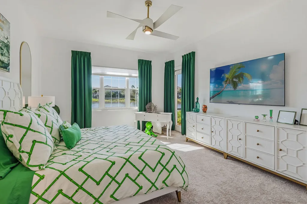 9234 Tesoro Naples FL 34114